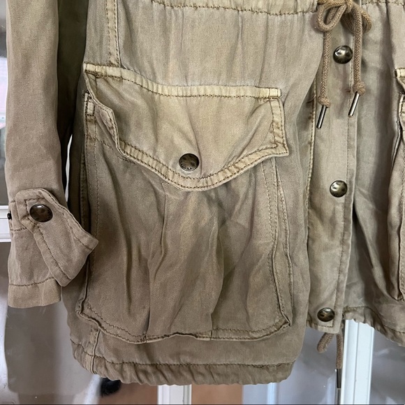 Aritzia Talula azure skies jacket - Picture 4 of 8